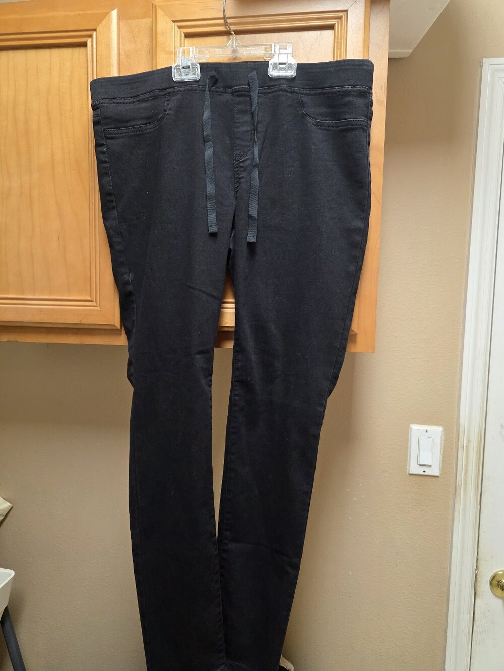 Black Daisy Shay Knit Jegging - Black